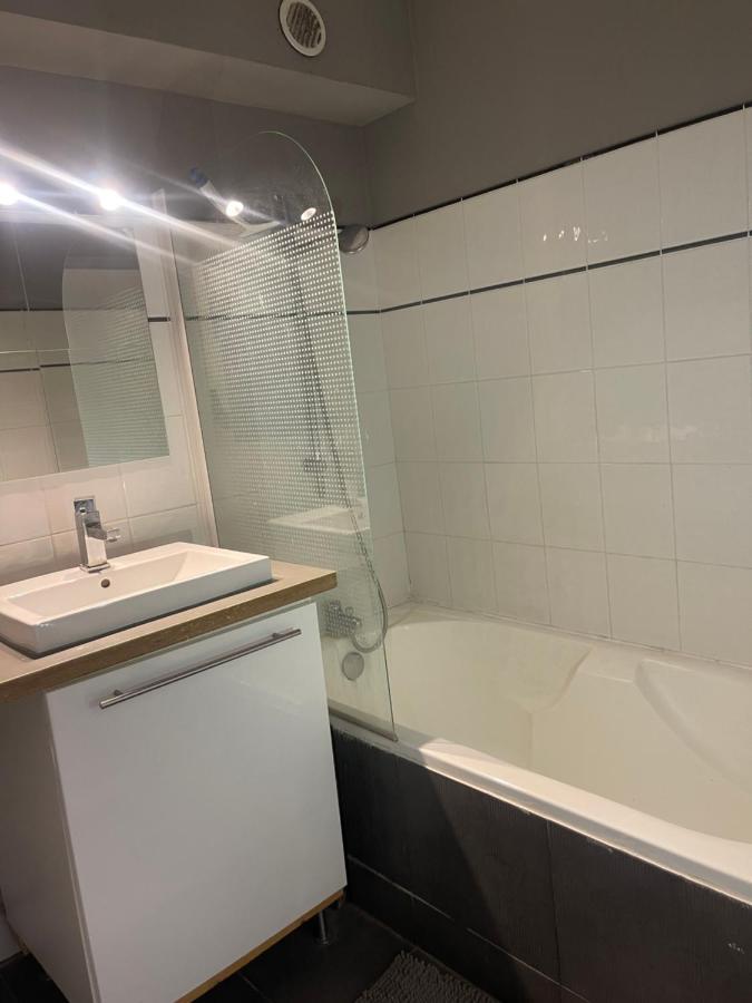Maevana Montpellier Bagian luar foto